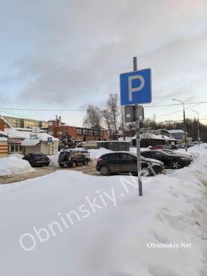 Отсутствие уборки на парковке: удар по доступности для инвалидов