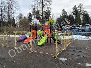 Городской парк: Начало монтажа новой детской площадки