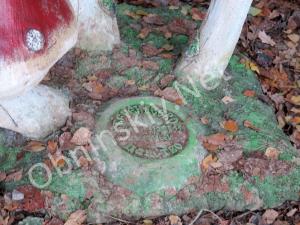В Гурьяновском лесу на фигурках стоит печать "Берендеево Царство"