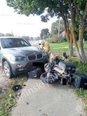 Мотоциклист в д. Тимашово попал под колёса BMW