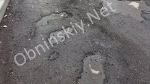 Новый асфальт не продержался и двух месяцев