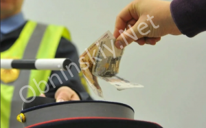 Сотрудников ГАИ уволили за взятки