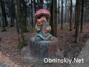 В Гурьяновском лесу сказочная фигурка