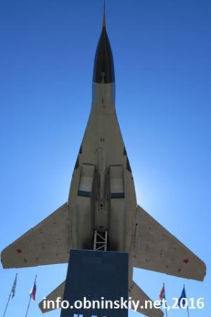 МиГ-29, памятник-самолёт в Обнинске